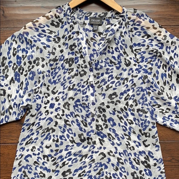 Nicole Miller leopard cheetah oversized sheer - Picture 3 of 9